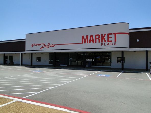 DeSoto Market Place: 300 - 360 E. Belt Line Road, Desoto, TX 75115